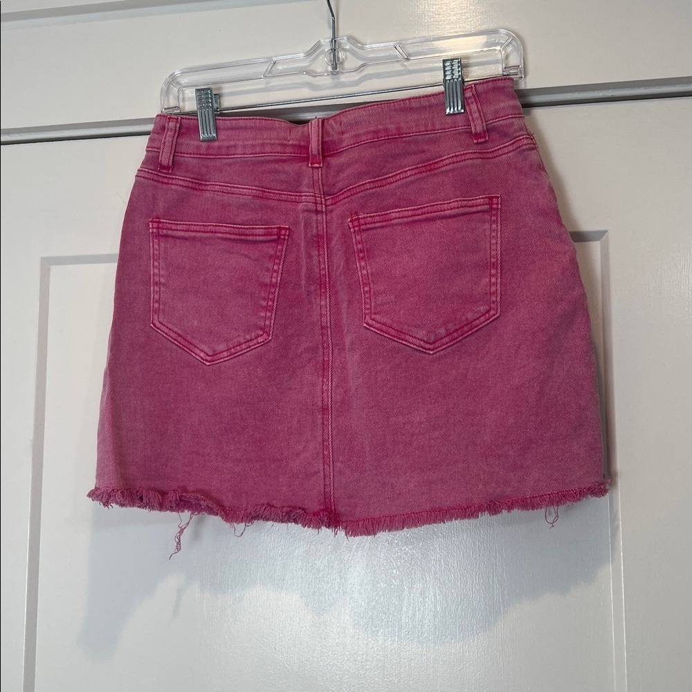 Zenana Outfitters Pink acid washed Denim Mini Skirt size medium. - Picture 5 of 9